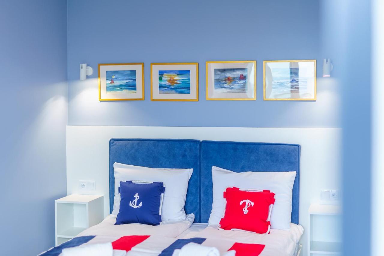 Apartament Kapitanski Z Widokiem Na Morze 4 Pietro - By Perlowa Przystan Rent シャノジェンティ エクステリア 写真